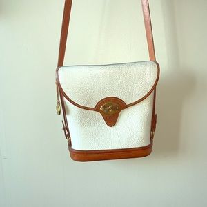 Vintage Dooney & Bourke crossbody purse in white